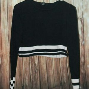 Black & white crop top